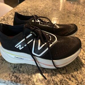 New Balance Men's FuelCell SuperComp Trainer V2 Running Shoes Size 9.5